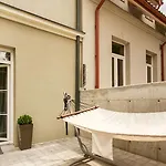 Apartment Private *